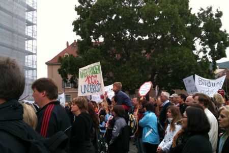 Demo gegen Unterrichtsausfall